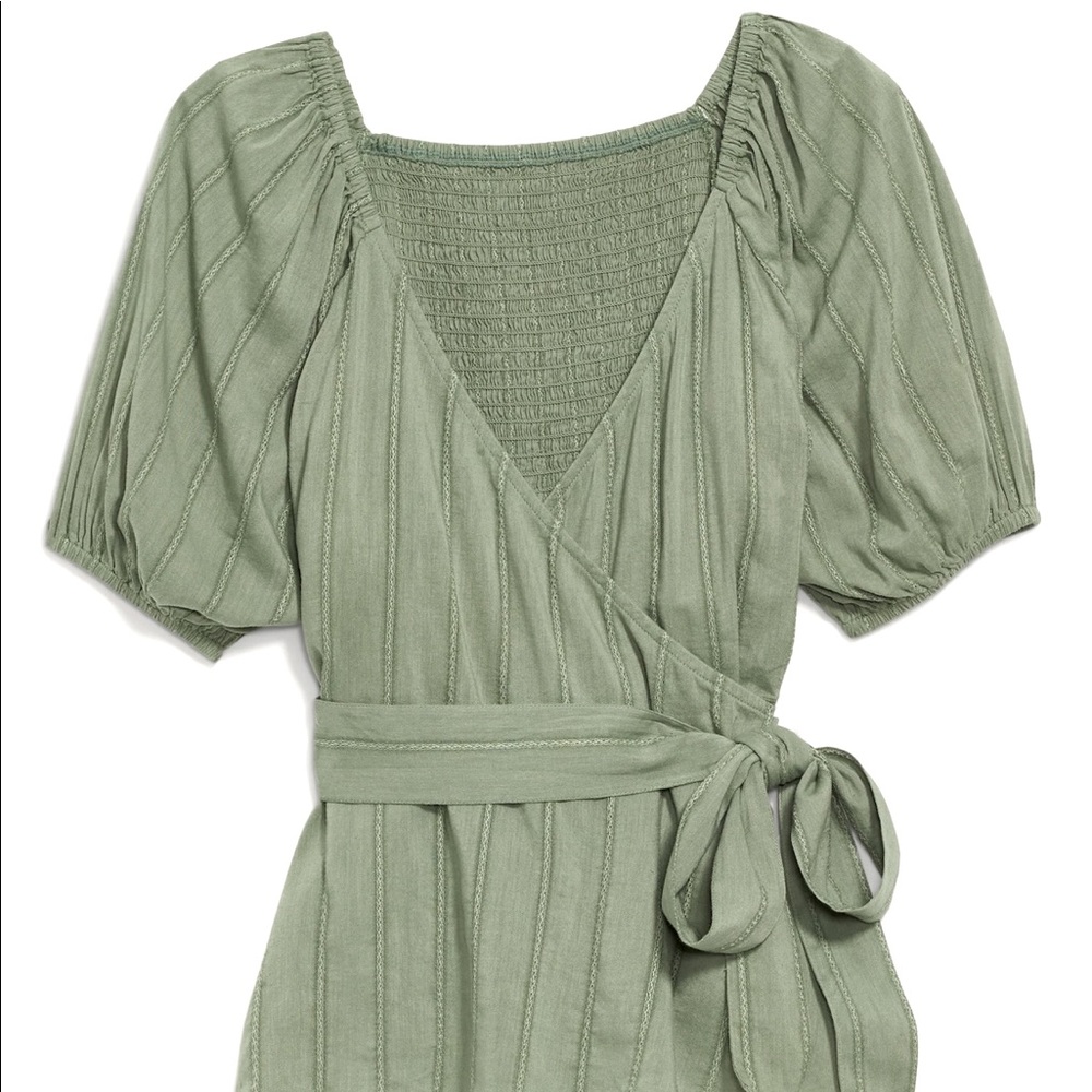 NWT Old Navy Puff-Sleeve Smocked Dobby-Stripe Wrap Blouse for Women Sz S